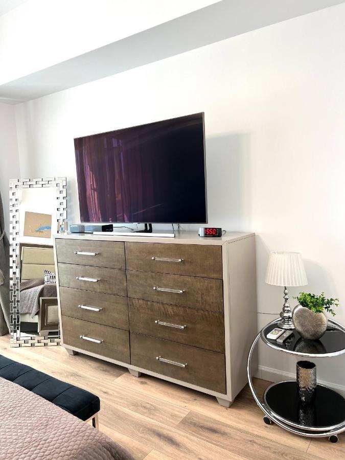 Sky View - Luxury Apartament - Sanador Victoriei Bukares Bagian luar foto